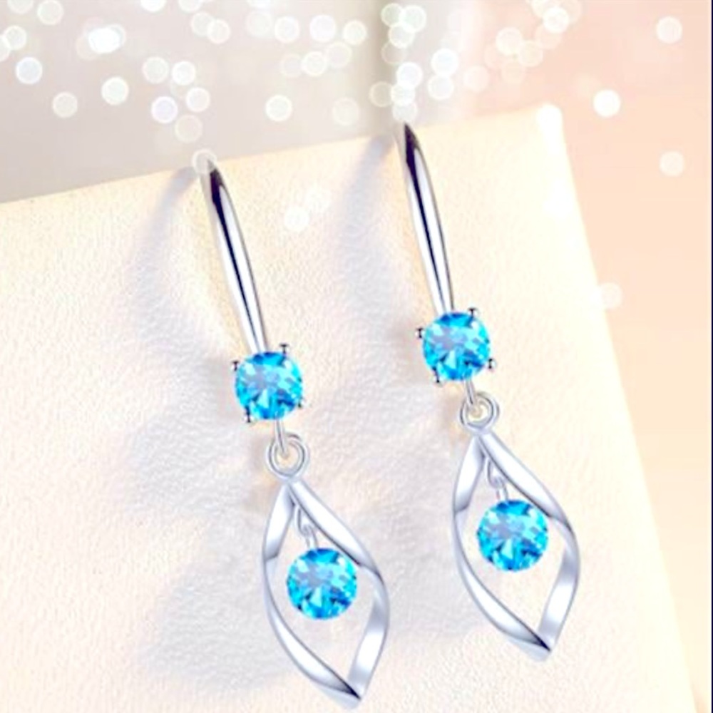 💙 Blue Rotating Dangling Earrings ❗️❗️💙
